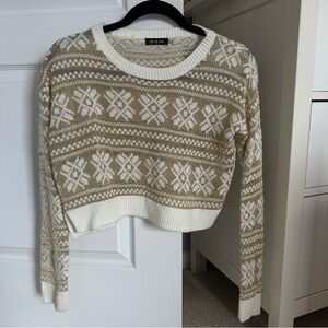 Do & Be Metallic white and gold cropped crew sweater